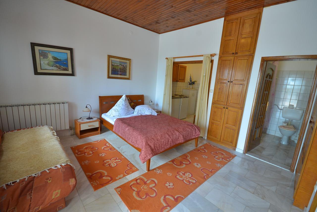 Hotel Vila Margot Herceg Novi Buitenkant foto